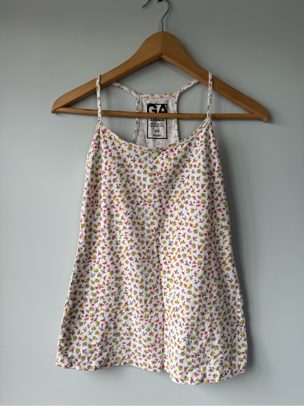 (M) Garage White Floral Cami Tank Top